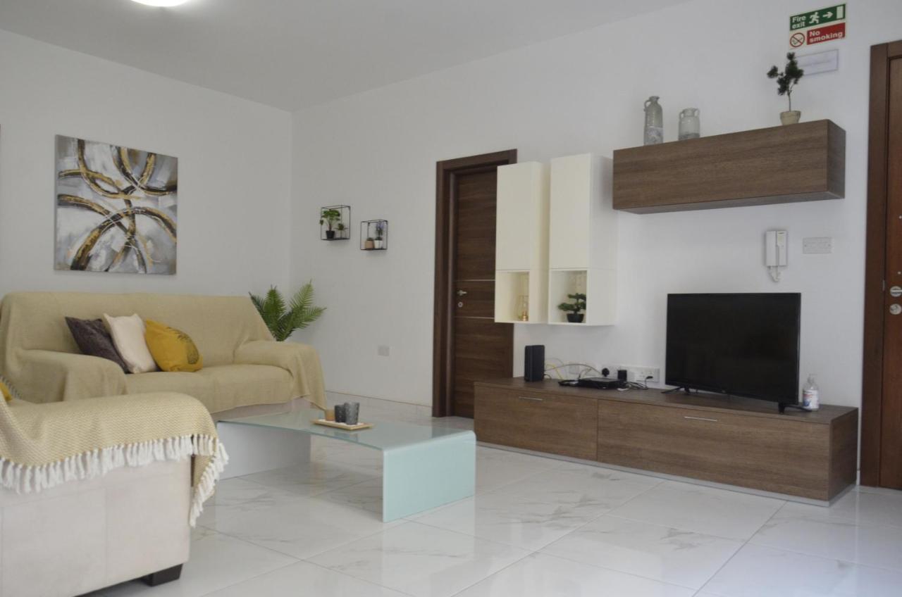 Lorenza Letting Apartment مرسلوك المظهر الخارجي الصورة