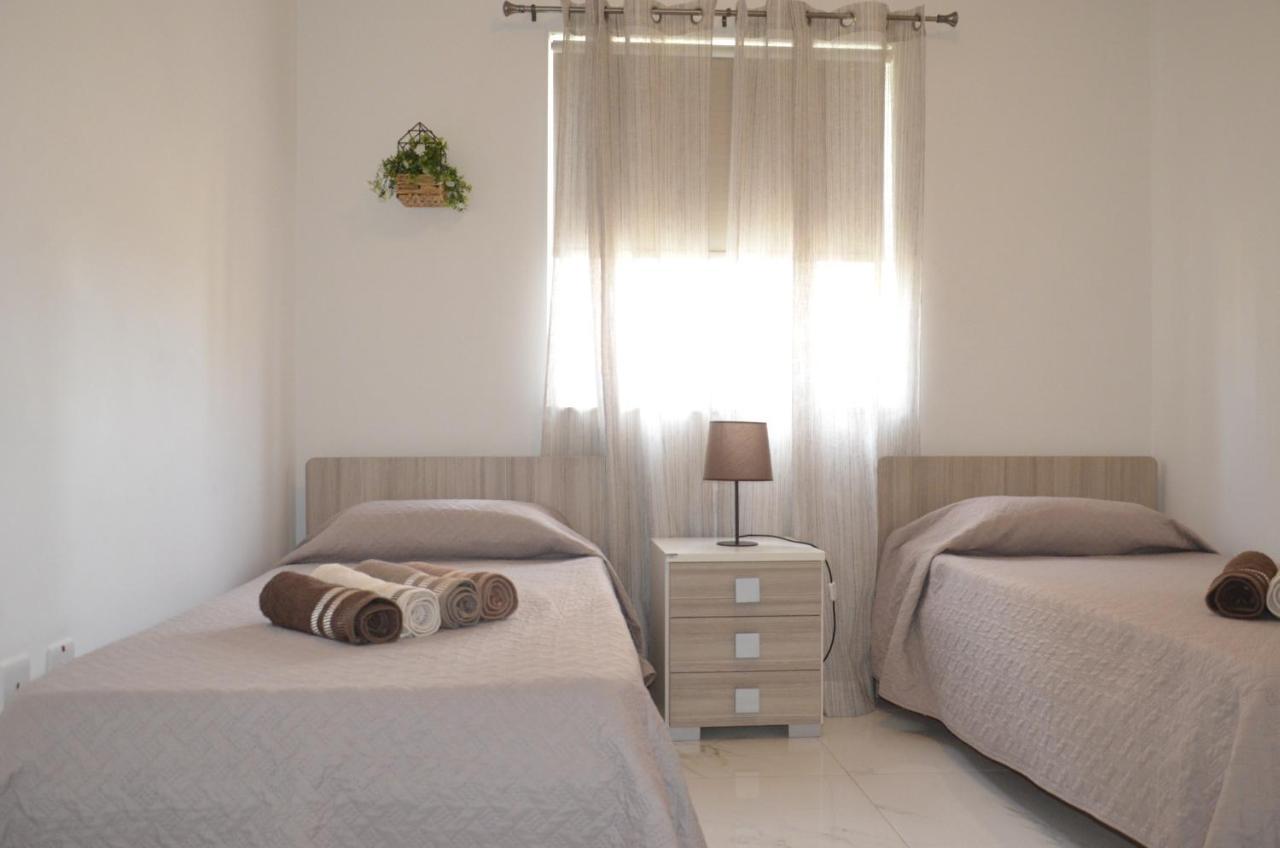 Lorenza Letting Apartment مرسلوك المظهر الخارجي الصورة