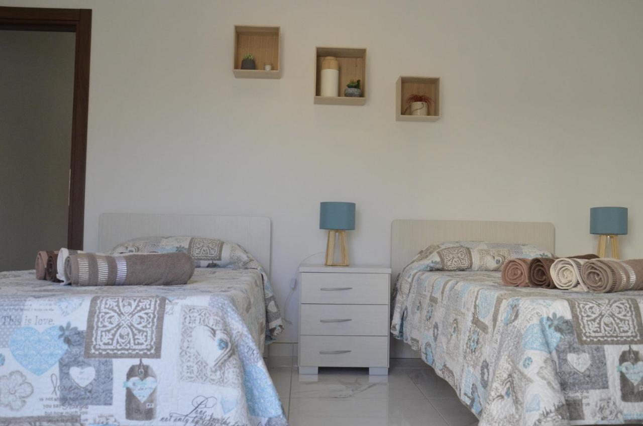 Lorenza Letting Apartment مرسلوك المظهر الخارجي الصورة