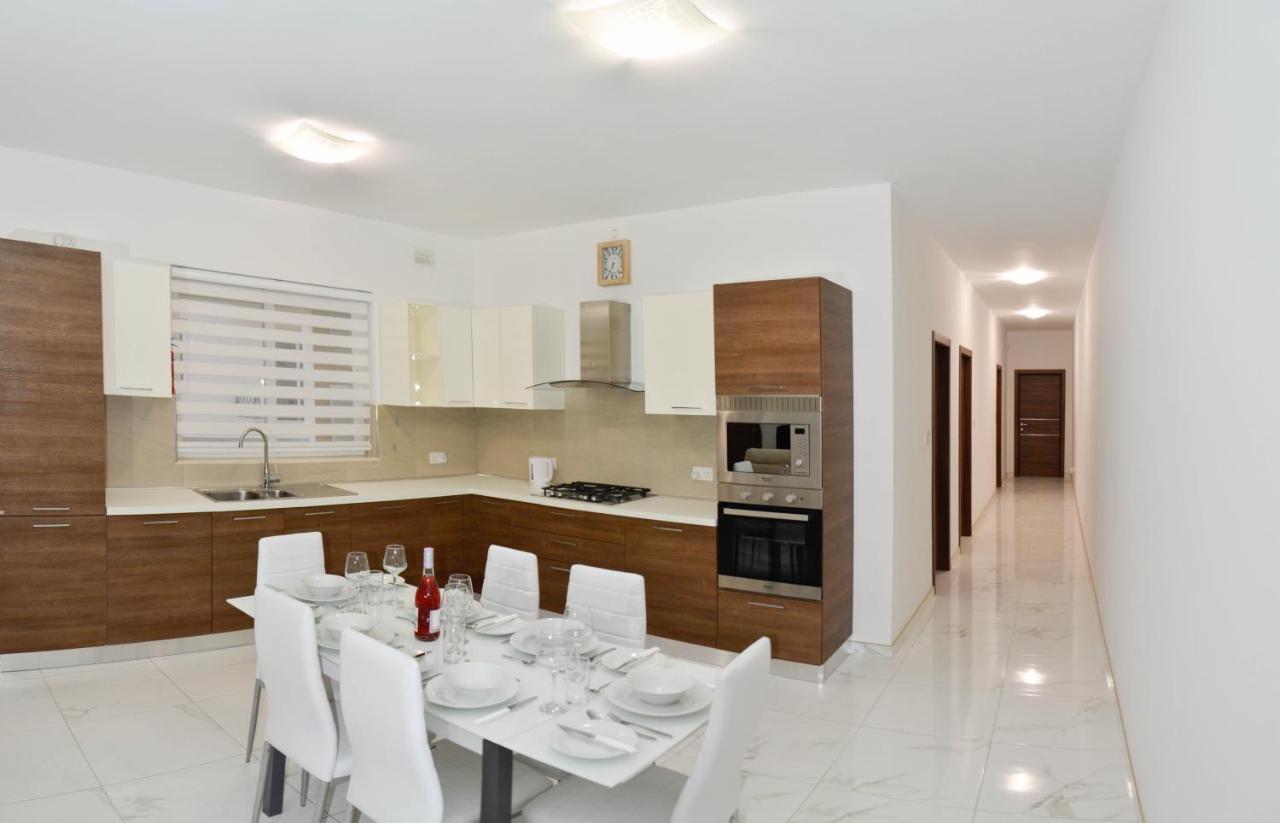 Lorenza Letting Apartment مرسلوك المظهر الخارجي الصورة